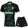 Maillot Kit Enfant Sporting Extérieur Spéciale Edition 25/26 Maillot Kit Enfant Sporting Extérieur Spéciale Edition 25/26